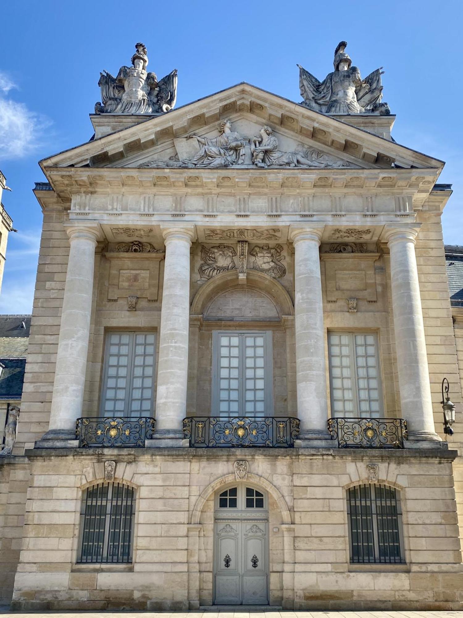 Le Rousseau - Appartement & Suite En Hypercentre Dijon Exterior foto